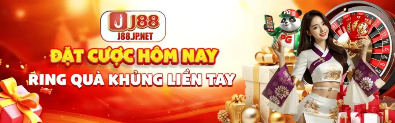 Người dùng đang tải ứng dụng jb77 với nhiều ưu đãi hấp dẫn